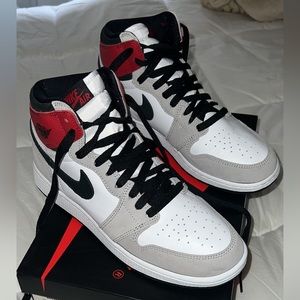 Air Jordan 1 Retro Smoke Grey (7Y)